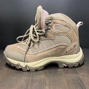 Hi-Tec Skamania Mid  Waterproof hiking boots, Size 8.5 Women's, New With Tags